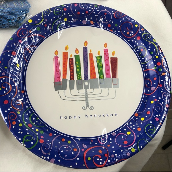Hanukkah Chanukah Plates Napkins Cups Party Serves 8 “Playful Menorah” NEW - Picture 2 of 12